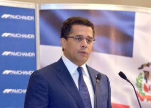 Ministro de Turismo afirma economía dominicana es más fuerte de Latinoamérica