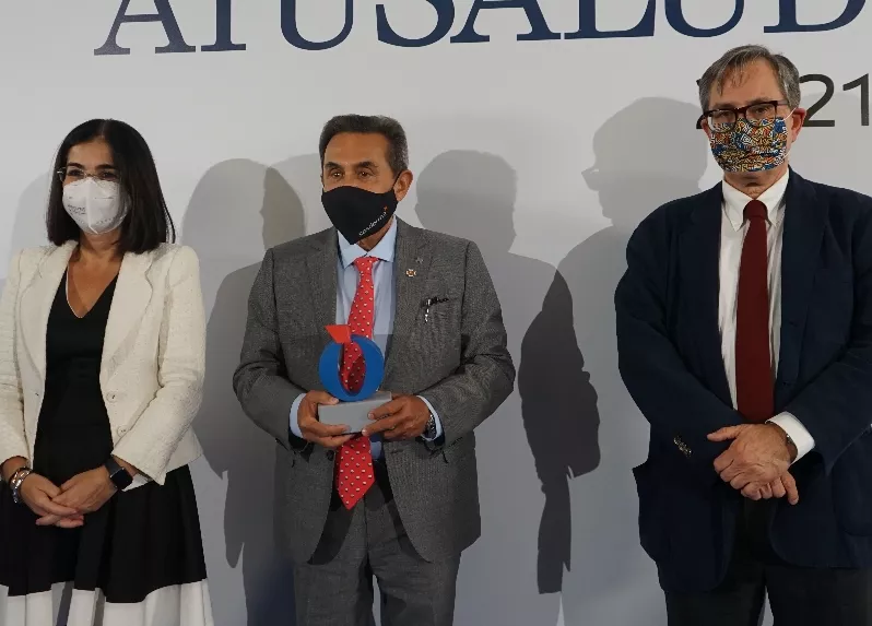 Carolina Darias, ministra de Sanidad; Gabriel Serrano y Francisco Marhuenda.