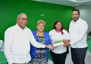 Coopadepe dona más de 1 millón pesos a 39 instituciones de servicios de Espaillat