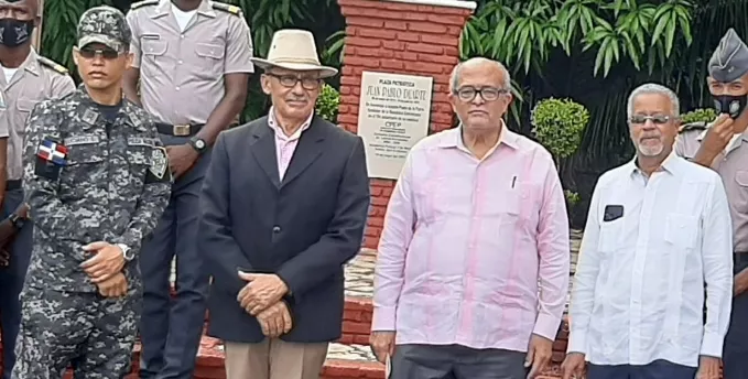 A. Luciano, M. Mateo López, José Silié Ruiz y Enrique Silié Valdez.