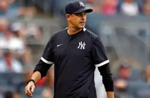 Aaron Boone renueva por  tres años para dirigir a Yankees