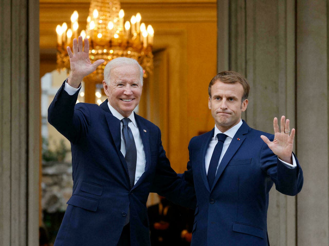 Biden y Macron sellan su reconciliación en Roma