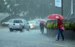 Meteorología: Vaguada dejará lluvias sobre el país