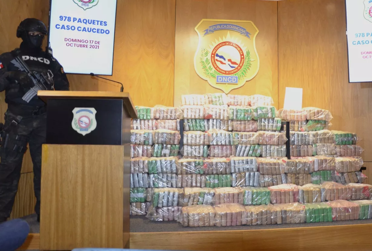 DNCD ocupa mil kilos de cocaína en Caucedo