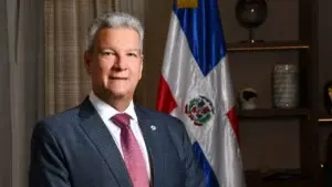 Macarrulla presenta renuncia  al cargo de Ministro de la Presidencia