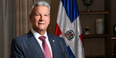 Macarrulla presenta renuncia  al cargo de Ministro de la Presidencia