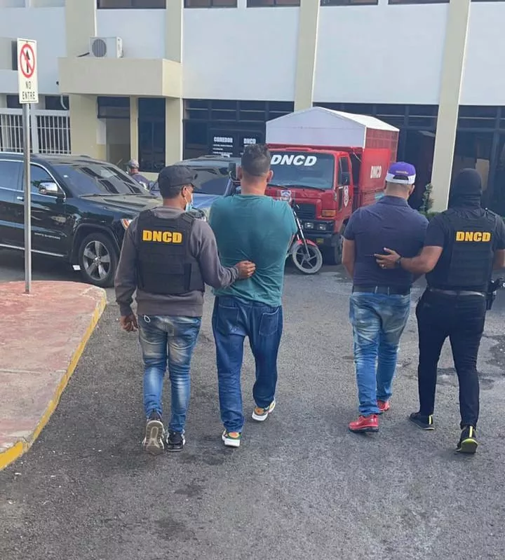 DNCD captura dos hombres implicados en red de narcotráfico en Barahona