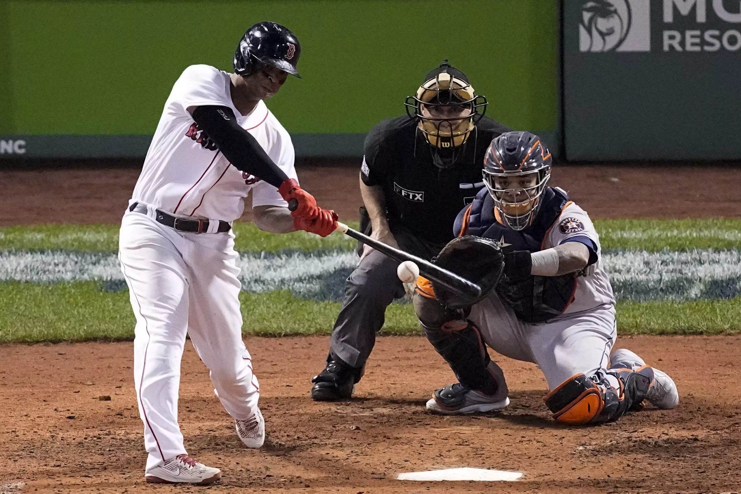 Rafael Devers empató el liderato de jonrones en postemporada