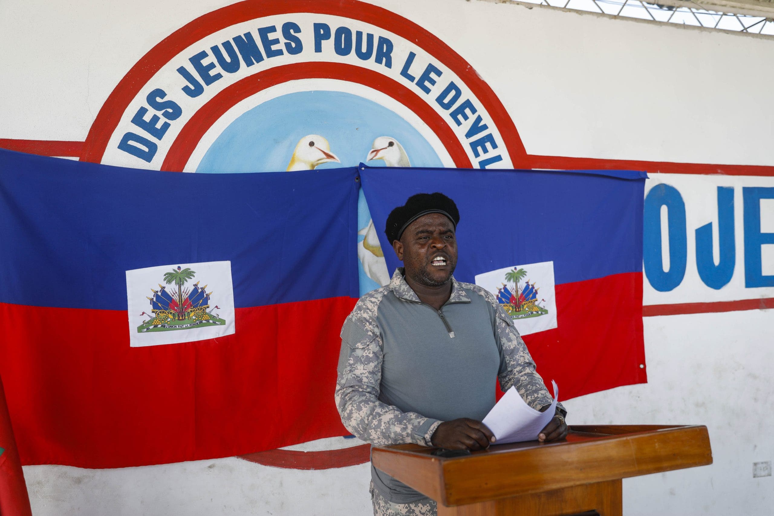 Líder de mayor banda de Haití chantajea al primer ministro con el combustible