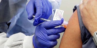 Alcalde NYC dice latinos entre los más vacunados contra Covid-19