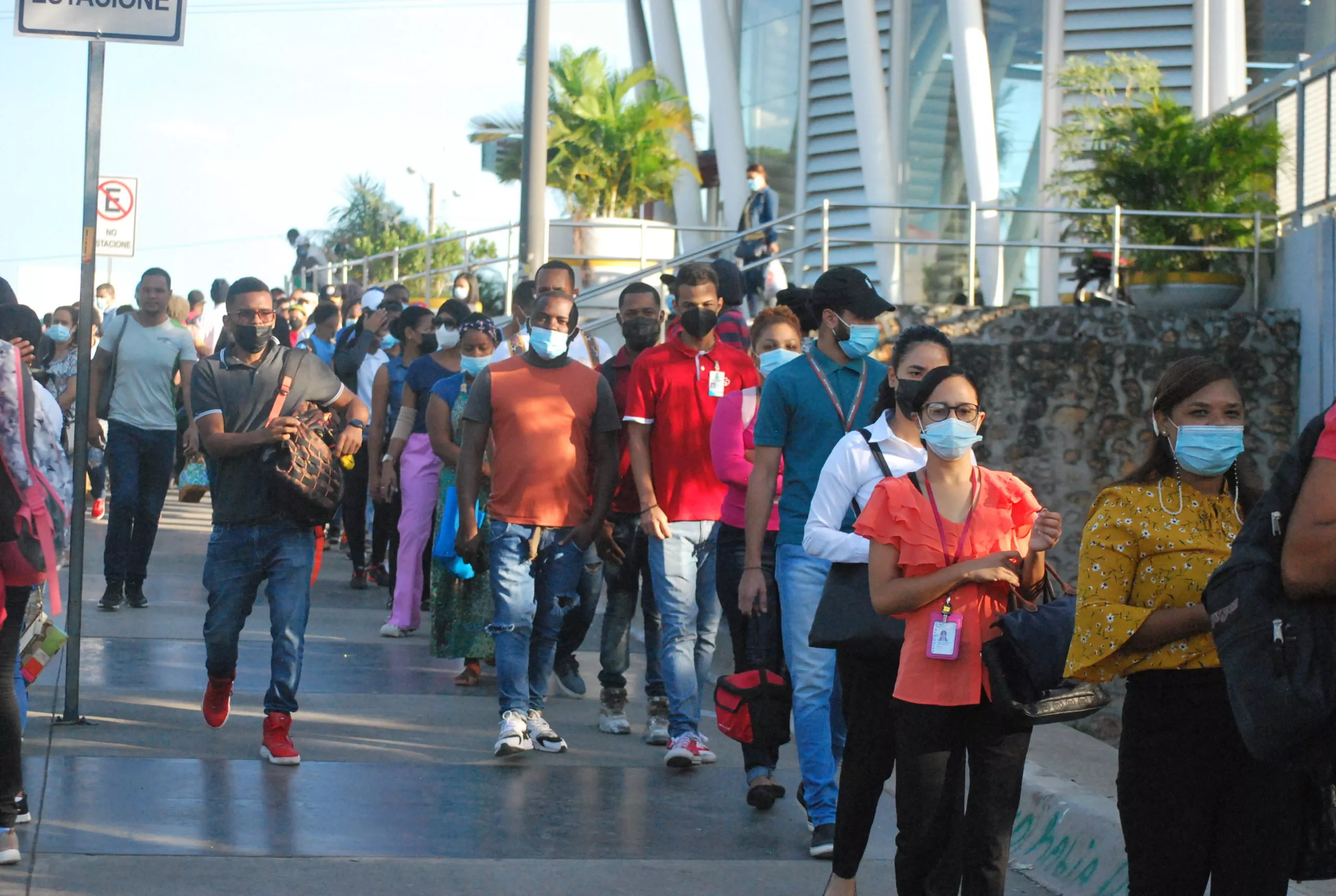 En el Metro de Santo Domingo exigen tarjeta de vacunación contra Covid-19