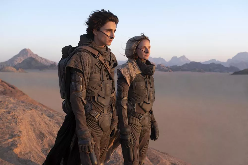 Pese a estreno híbrido, “Dune” debuta en la cima de taquilla