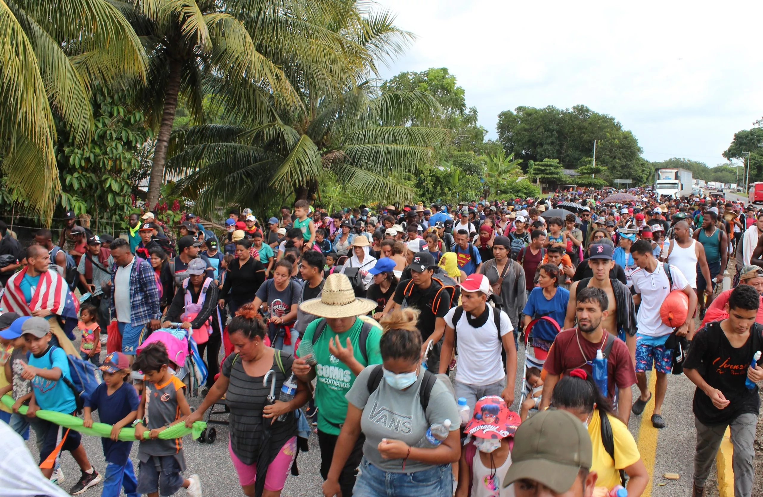 Más de 2.000 migrantes siguen en ruta por el sur México