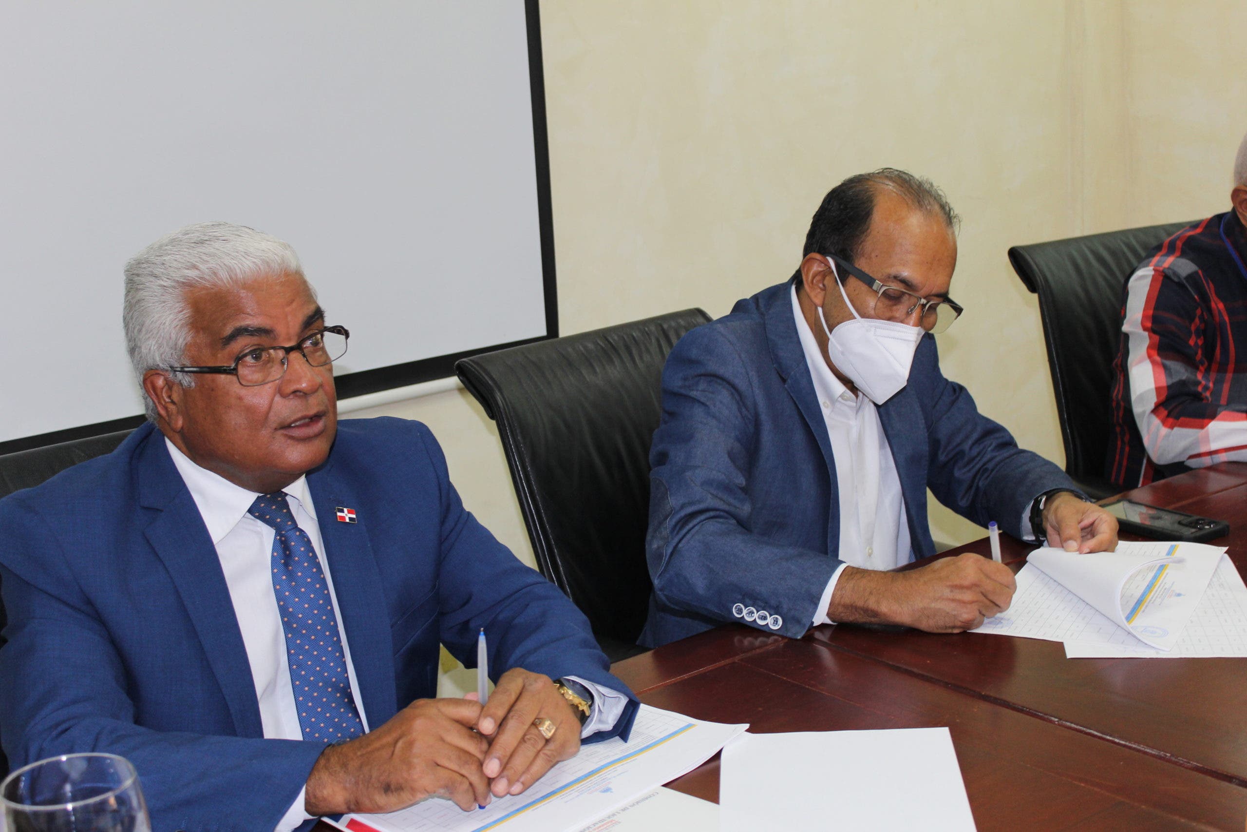 Comisión de Liquidación traspasa a Ministerio de Obras Públicas 208 proyectos de la Oisoe