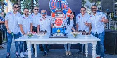 Jochy Santos celebró 25 años de ‘El Mismo el Golpe’