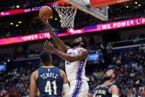 Embiid y Korkmaz dan victoria a los Sixers, sin Simmons