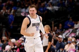 Doncic regala a Kidd primer triunfo con Dallas; Rubio y Willy también ganan