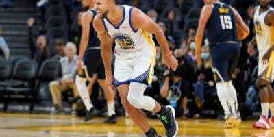 Curry y los triples dan triunfo a Warriors en partido de exhibición