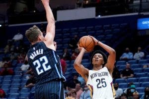 El novato Murphy acaba líder de Pelicans; Willy, bien bajo los aros