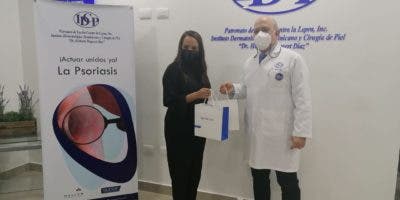 Dermatológico recibe donación medicamentos para pacientes con Psoriasis
