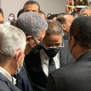 Leonel asiste a Funeraria Blandino