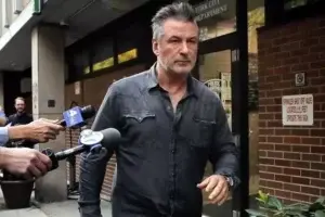 Alec Baldwin fue avisado de que pistola no tenía balas