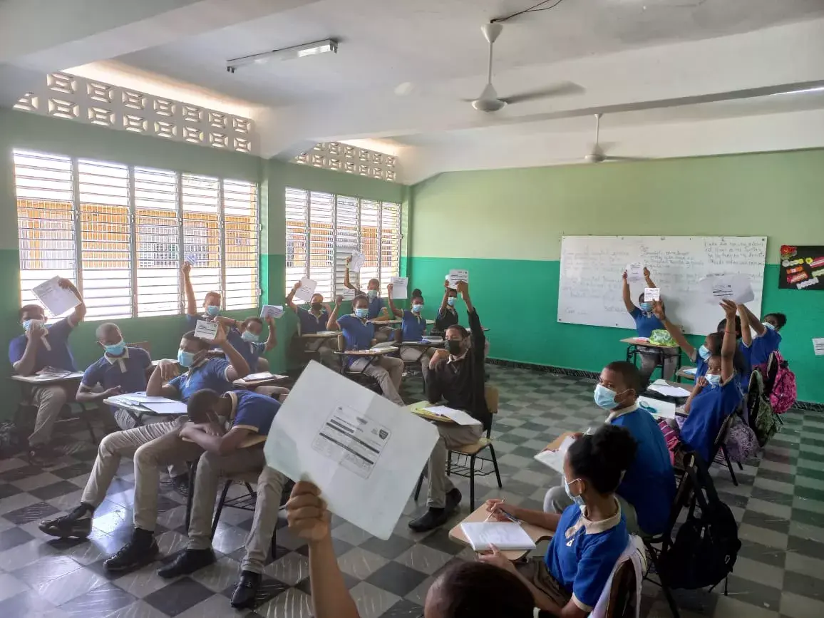 Algunas escuelas ya alcanzan más de un 90% alumnos vacunados contra el Covid