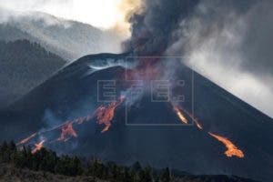 El volcán canario entra en su sexta semana con fuerte actividad y sismicidad