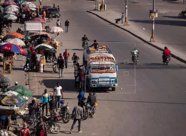 Haití vive tercera jornada de paro con un aumento de actividad