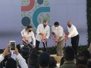 Presidente Abinader encabeza primer palazo para construcción de Cristo Park