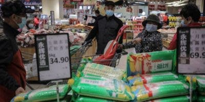 China pide a sus ciudadanos que se aprovisionen de productos esenciales en caso de emergencia