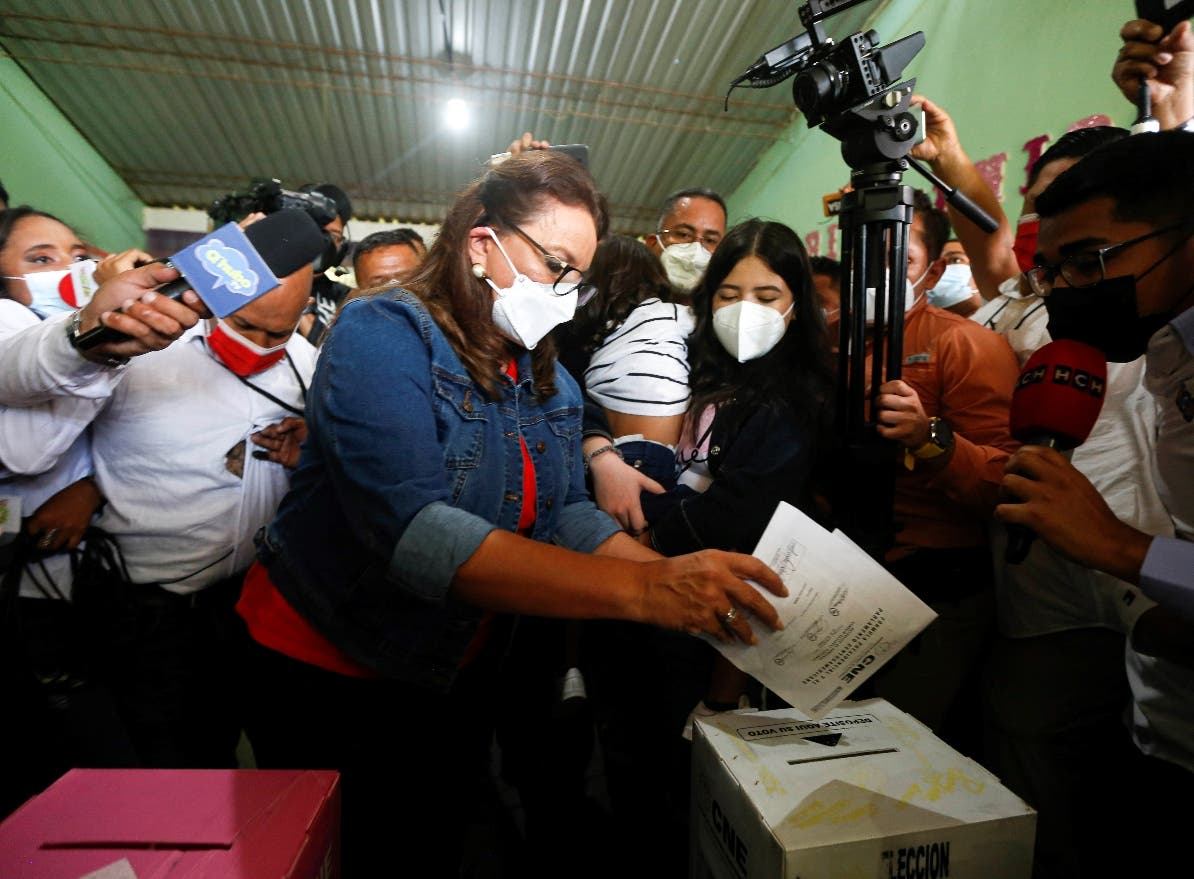 Xiomara Castro busca presidencia Honduras