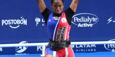 Dahiana Ortiz cierra 2021 de manera brillante pesas