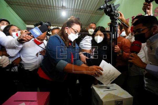 Diáspora hondureña en EEUU califica de «farsa» el voto en el extranjero