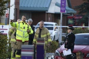 Estalla auto en Liverpool; hay 3 arrestados