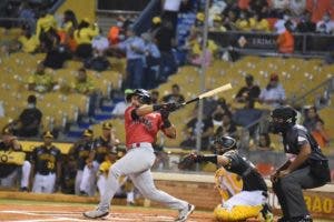 Escogido liga bien y vence 5-2 a las Águilas