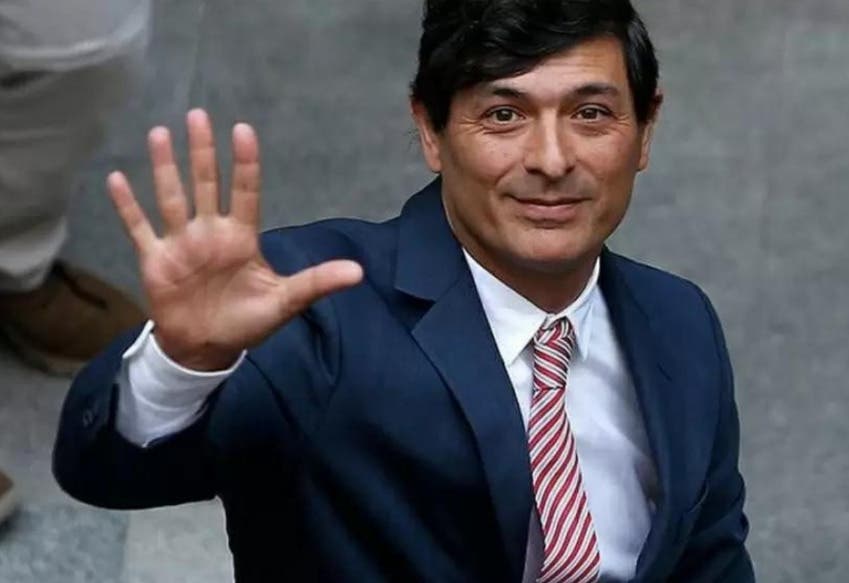 Candidato chileno anuncia que no estará en el país para elecciones por Covid