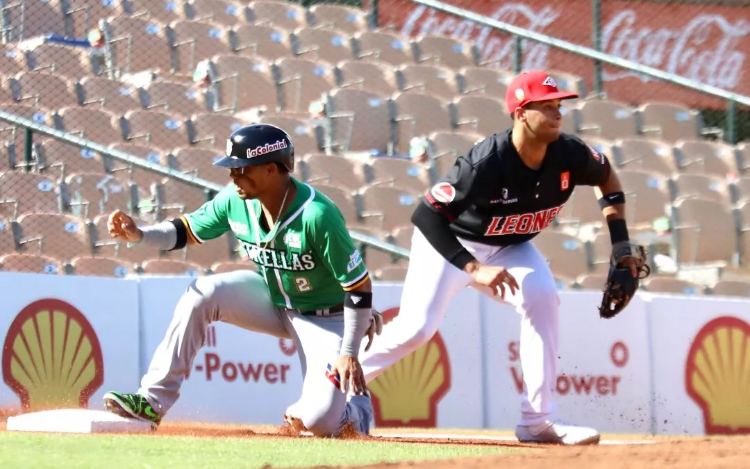 Estrellas conquistan su victoria 11 al derrotar a los Leones; Pimentel suelta H4