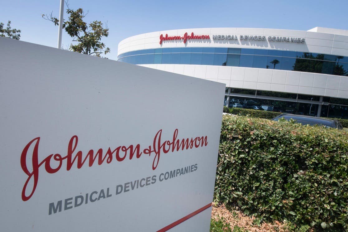 Johnson & Johnson anuncia que dividirá la compañía en dos