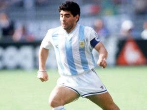 El mito Maradona invade las redes y el mundo del fútbol a un año de su muerte