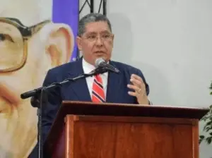 Ramón Valerio renuncia del PLD