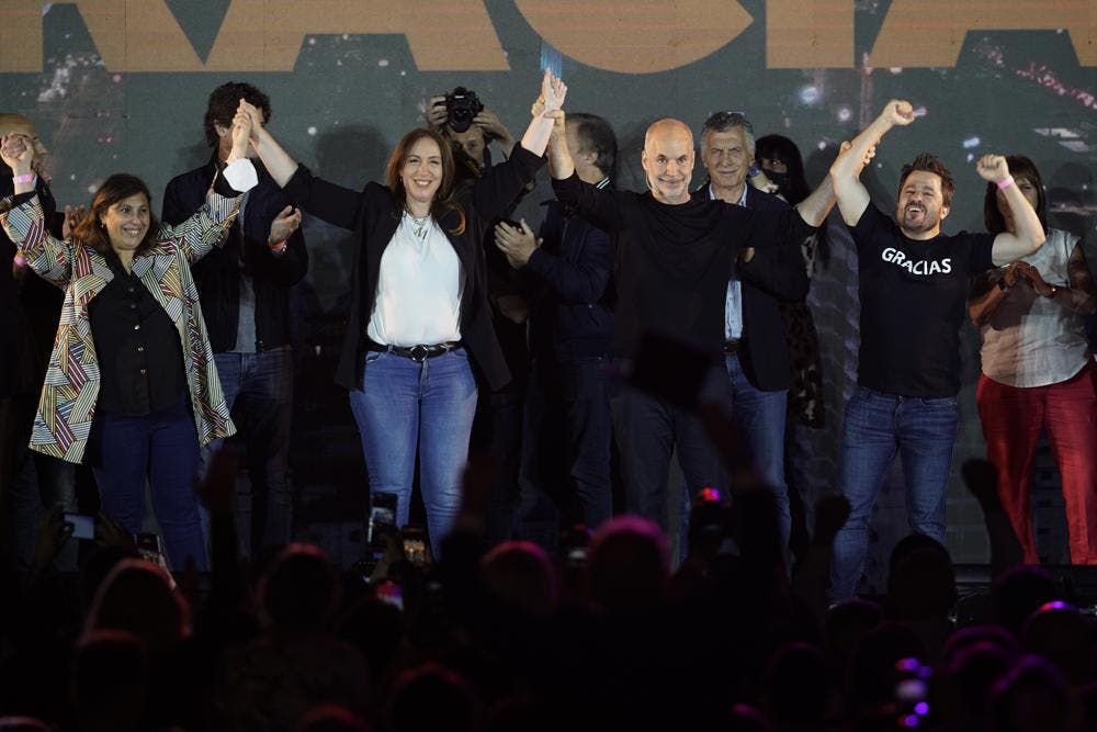 Triunfo opositor en elecciones legislativas de Argentina