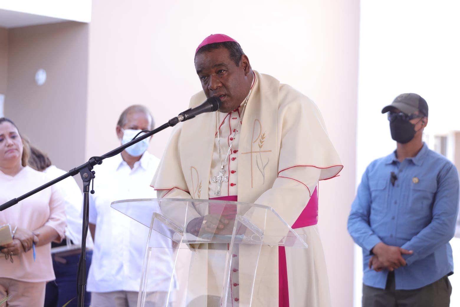 Obispo expresa apoyo al presidente Abinader en preservación de soberanía ante crisis haitiana