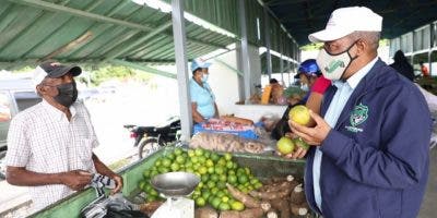 Parceleros de Reforma Agraria venden sus productos en mercados de Inespre en Baní