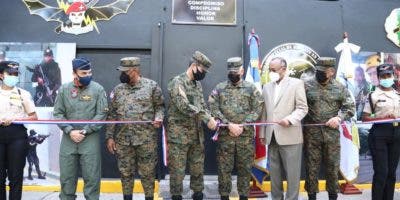 Ministro de Defensa inaugura nuevas instalaciones y entrega equipos al CESMET