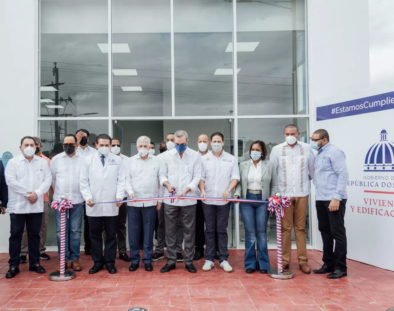 Construida sobre un área de 780 metros cuadrados, la nueva edificación permitirá aliviar la demanda que tienen los habitantes de la comunidad y zonas aledañas en cuanto a servicios médicos. Construida sobre un área de 780 metros cuadrados, la nueva edificación permitirá aliviar la demanda que tienen los habitantes de la comunidad y zonas aledañas en cuanto a servicios médicos.