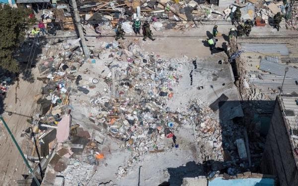 Explosión colapsa vivienda y causa un muerto y 12 heridos en Ciudad de México