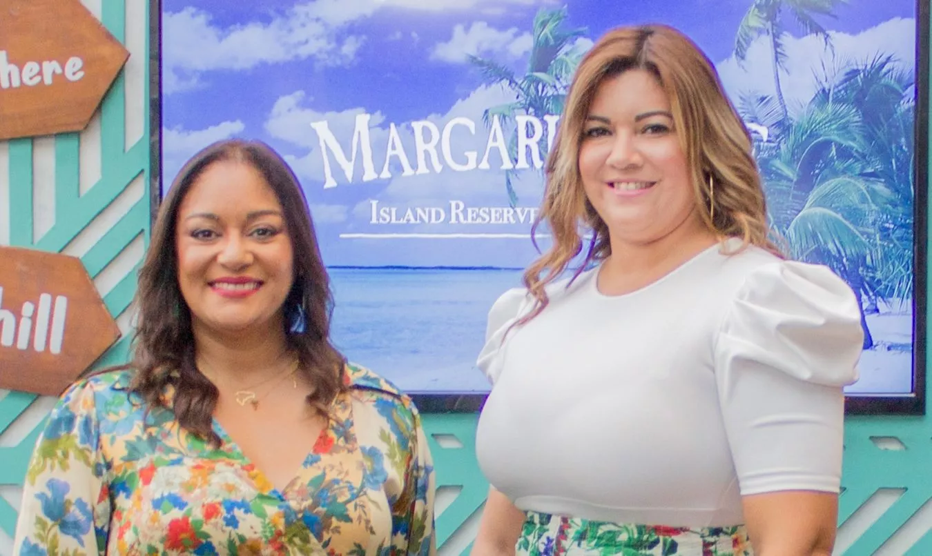 Patricia Alvarez Lebrón y Jennifer Castro. Patricia Alvarez Lebrón y Jennifer Castro.