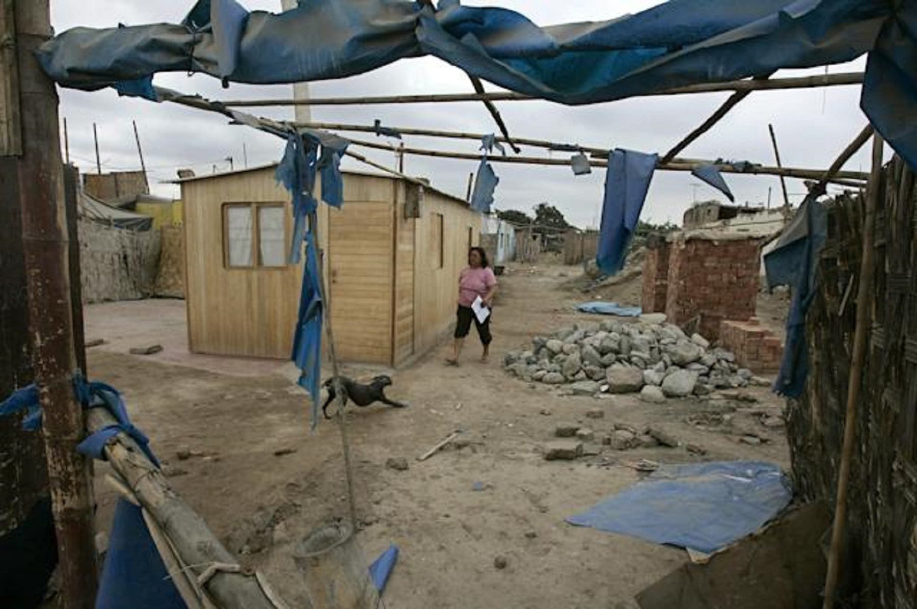 Suben a cuatro los heridos y a 867 los damnificados por terremoto en Perú