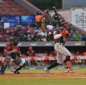 Toros derrotan a los Gigantes